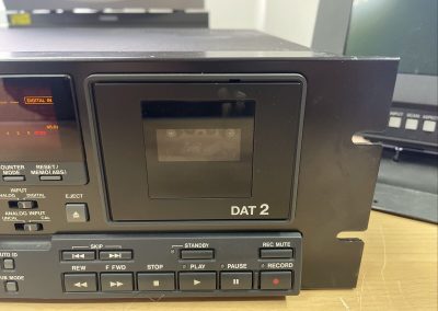 1998 Tascam Dual Digital Audio Tape Deck DA-302 - s l1600 4